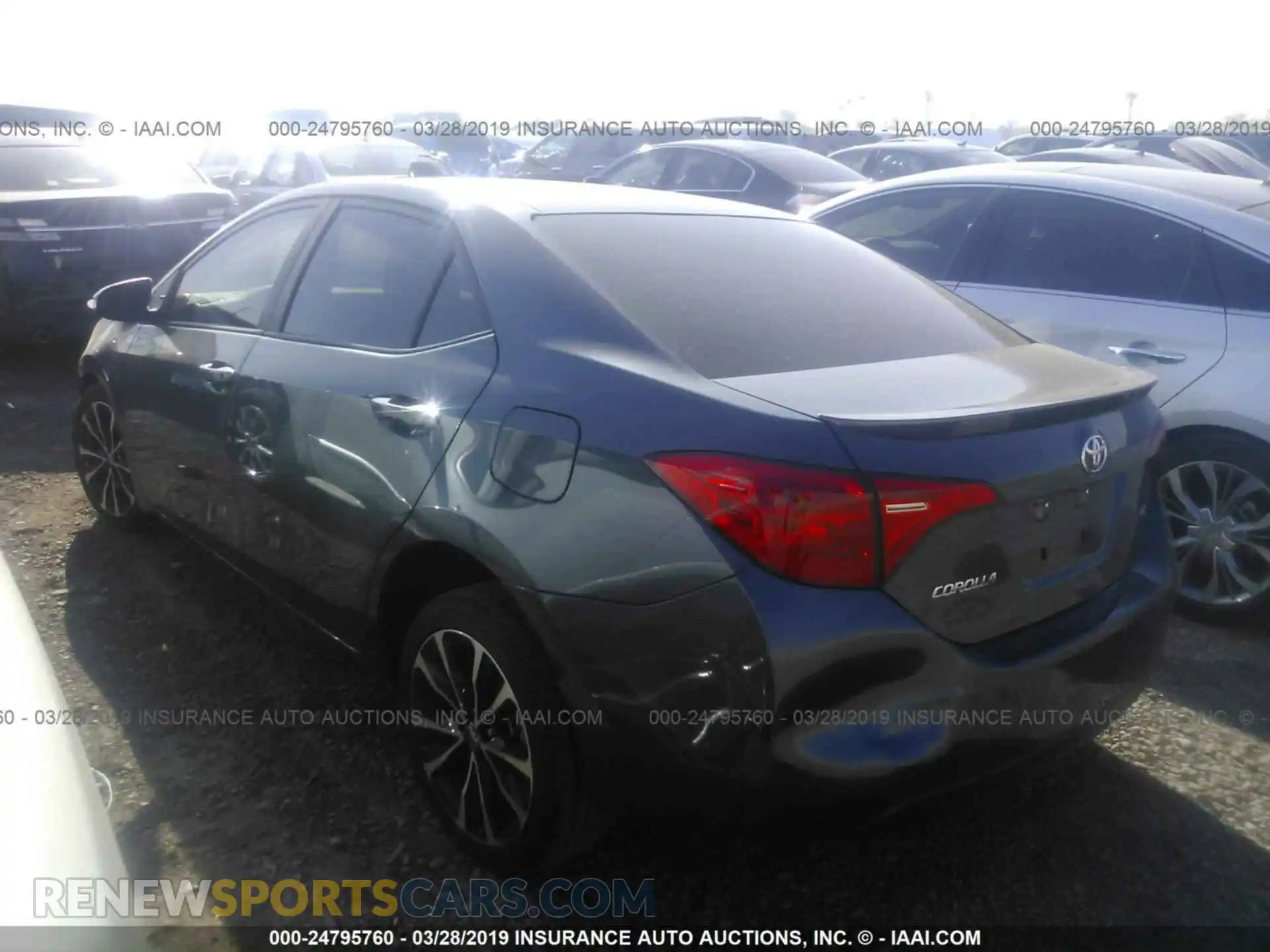 3 Photograph of a damaged car 2T1BURHE4KC176480 TOYOTA COROLLA 2019