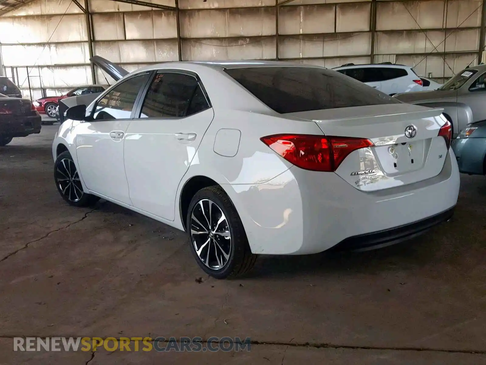 3 Photograph of a damaged car 2T1BURHE4KC180870 TOYOTA COROLLA 2019