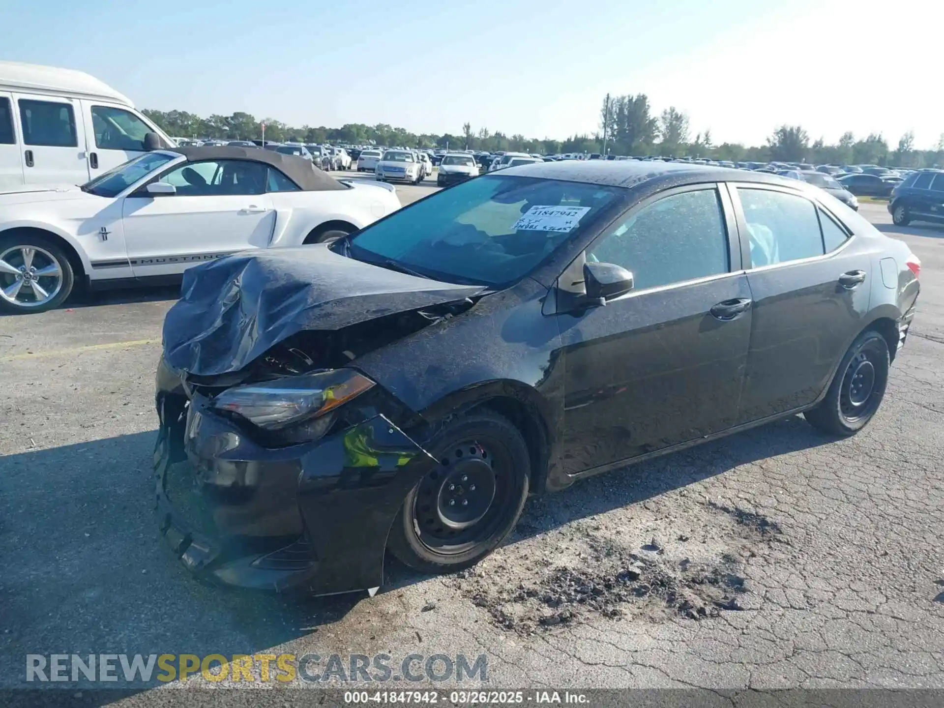 2 Photograph of a damaged car 2T1BURHE4KC181498 TOYOTA COROLLA 2019