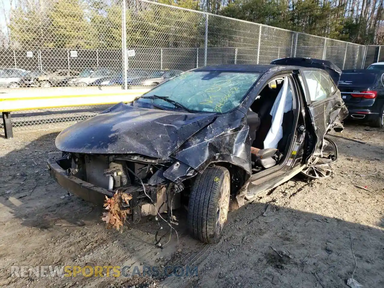 2 fotografías del automóvil dañado 2T1BURHE4KC189732 TOYOTA COROLLA 2019