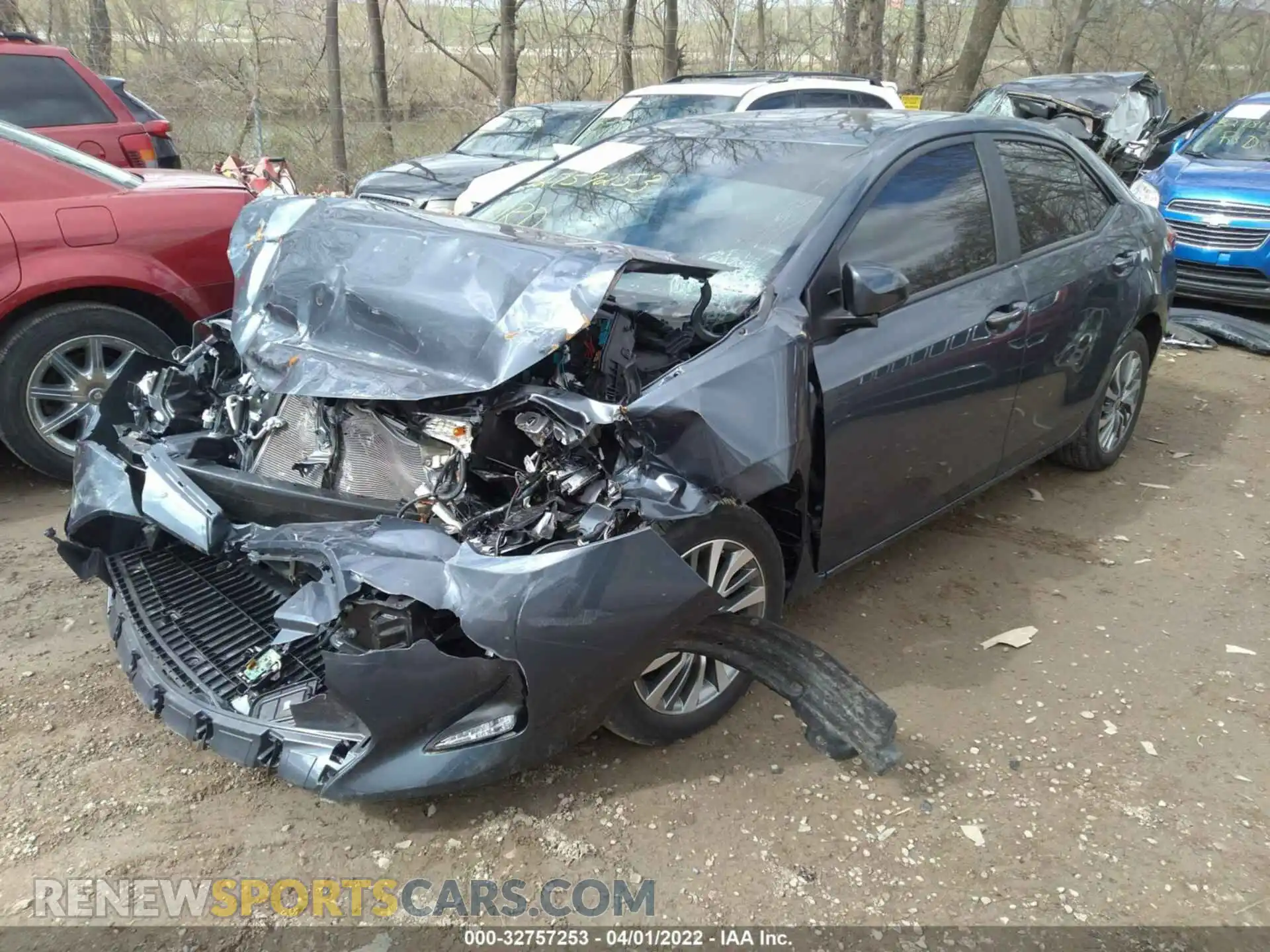2 fotografías del automóvil dañado 2T1BURHE4KC192890 TOYOTA COROLLA 2019