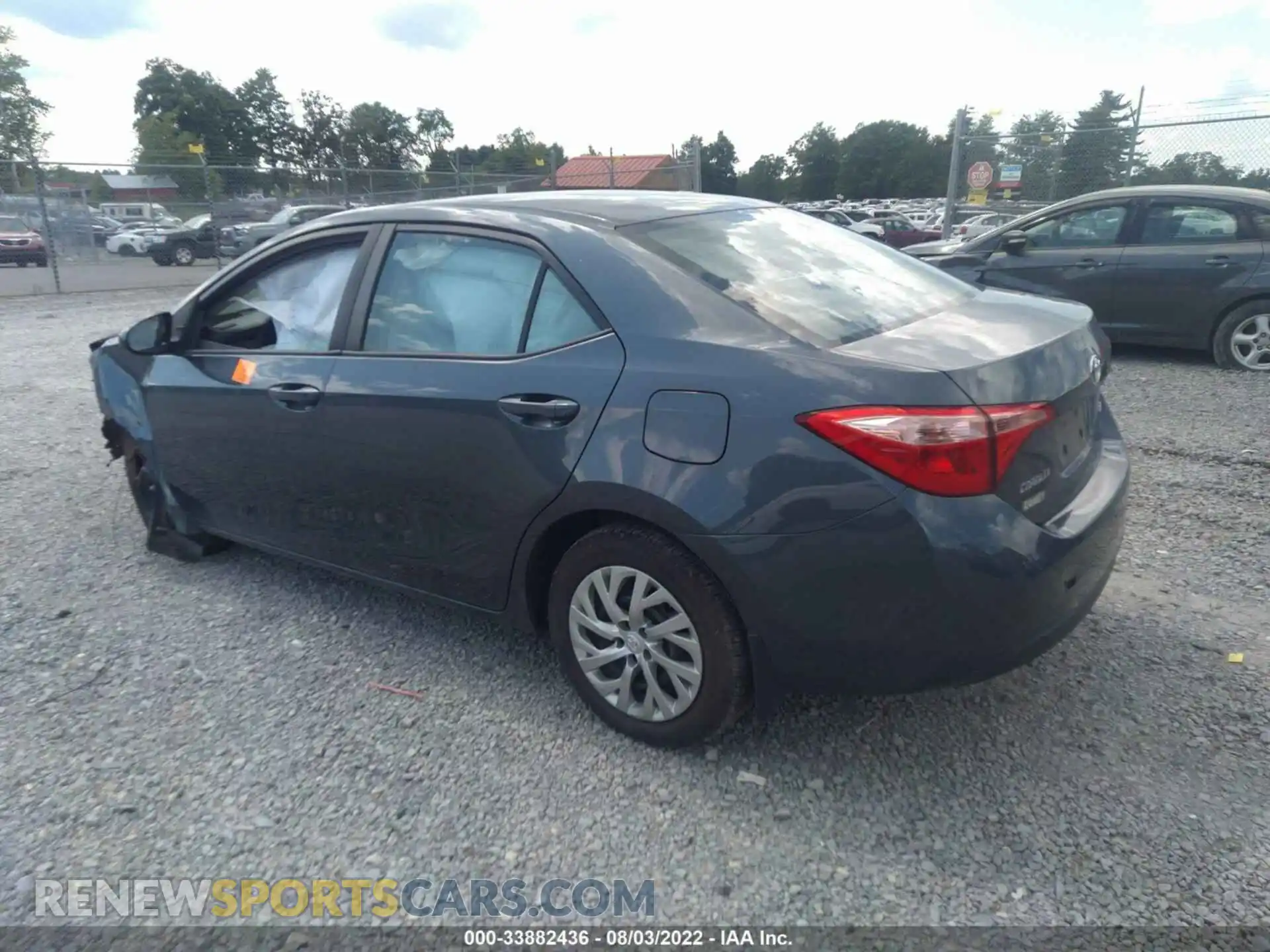 3 Photograph of a damaged car 2T1BURHE4KC201071 TOYOTA COROLLA 2019