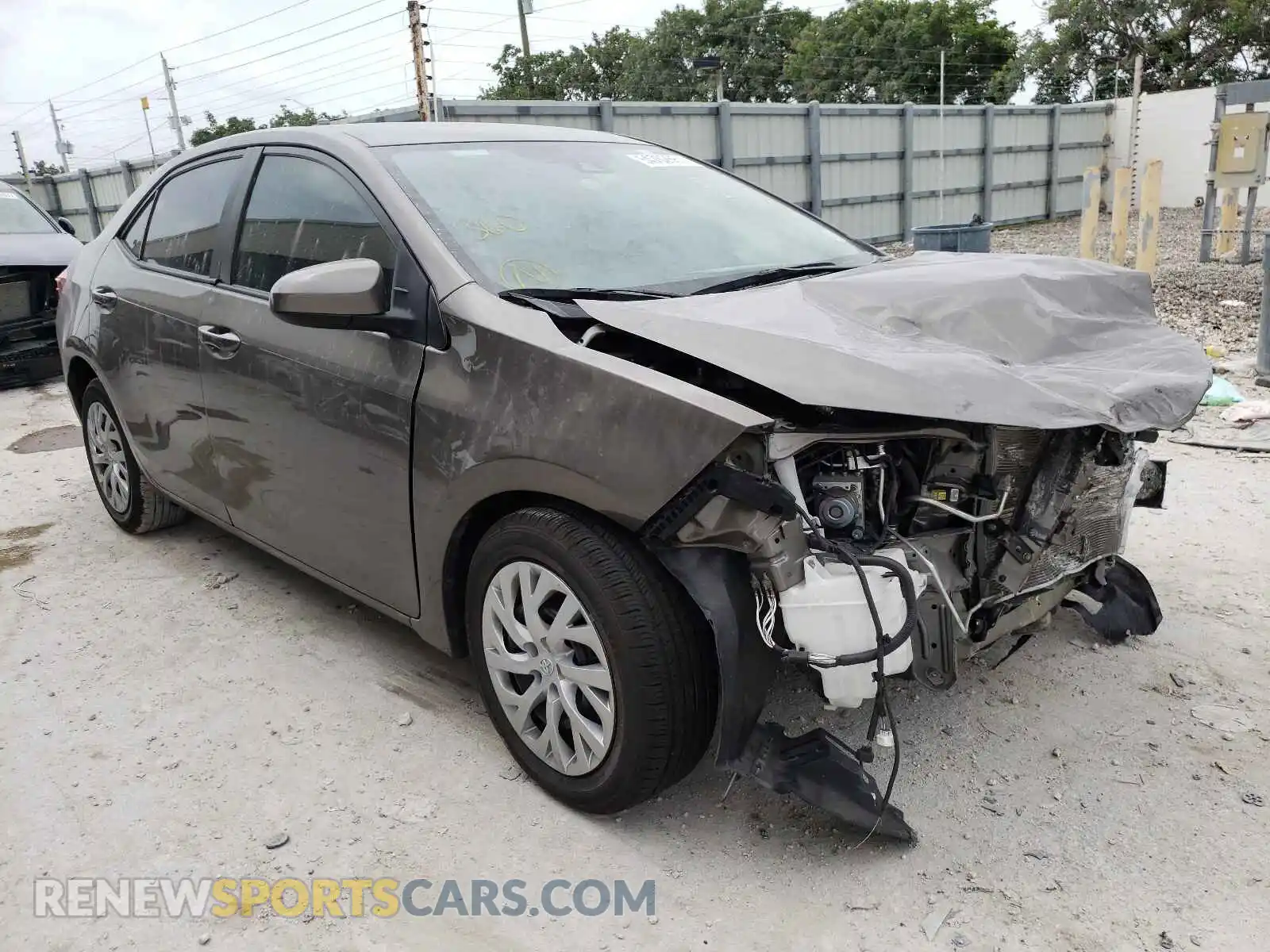1 Photograph of a damaged car 2T1BURHE4KC202799 TOYOTA COROLLA 2019