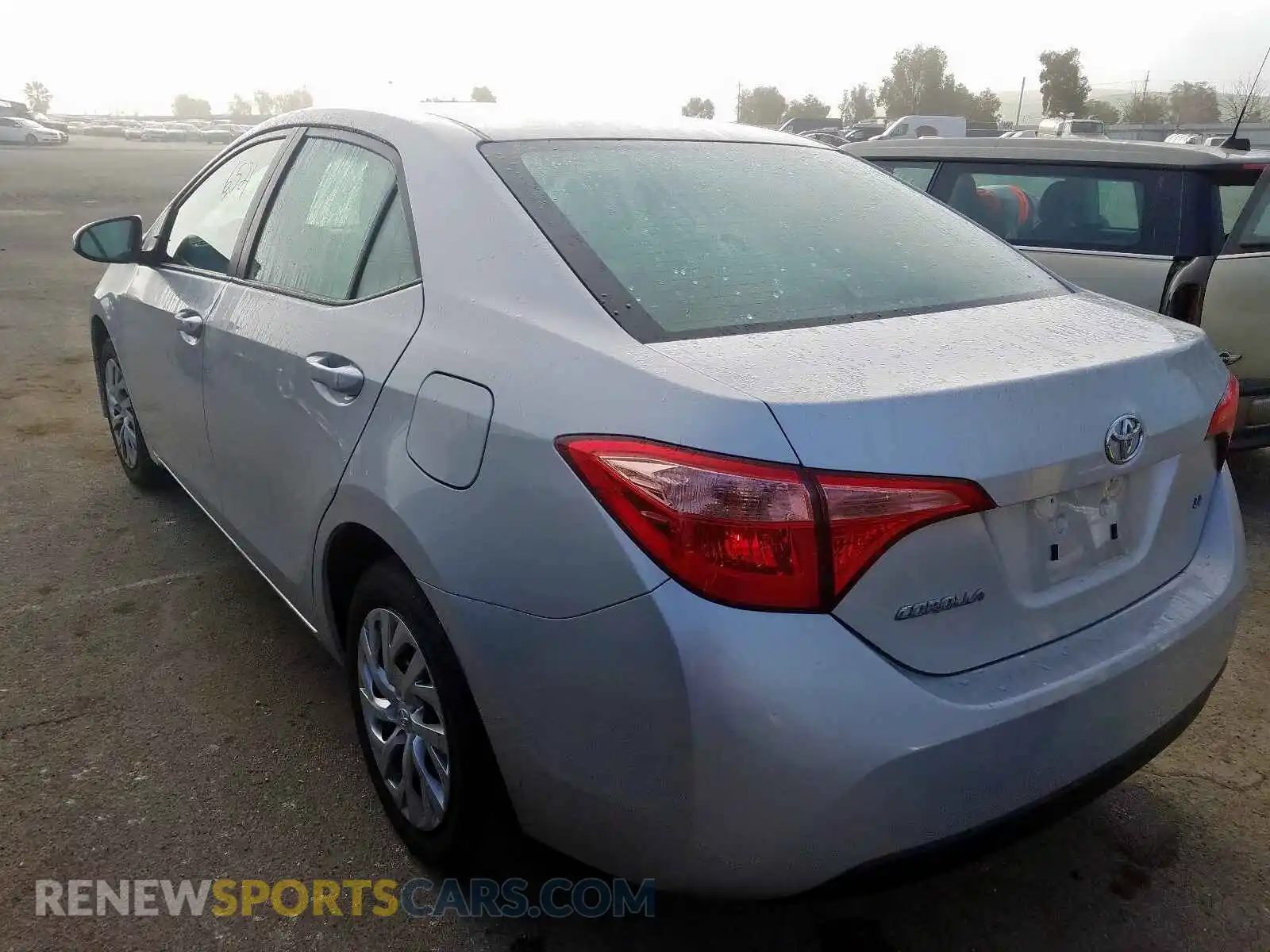3 Photograph of a damaged car 2T1BURHE4KC206643 TOYOTA COROLLA 2019