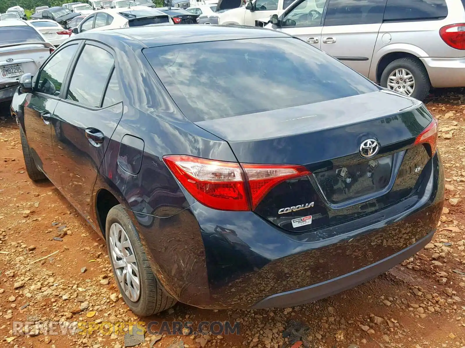3 Photograph of a damaged car 2T1BURHE4KC213575 TOYOTA COROLLA 2019