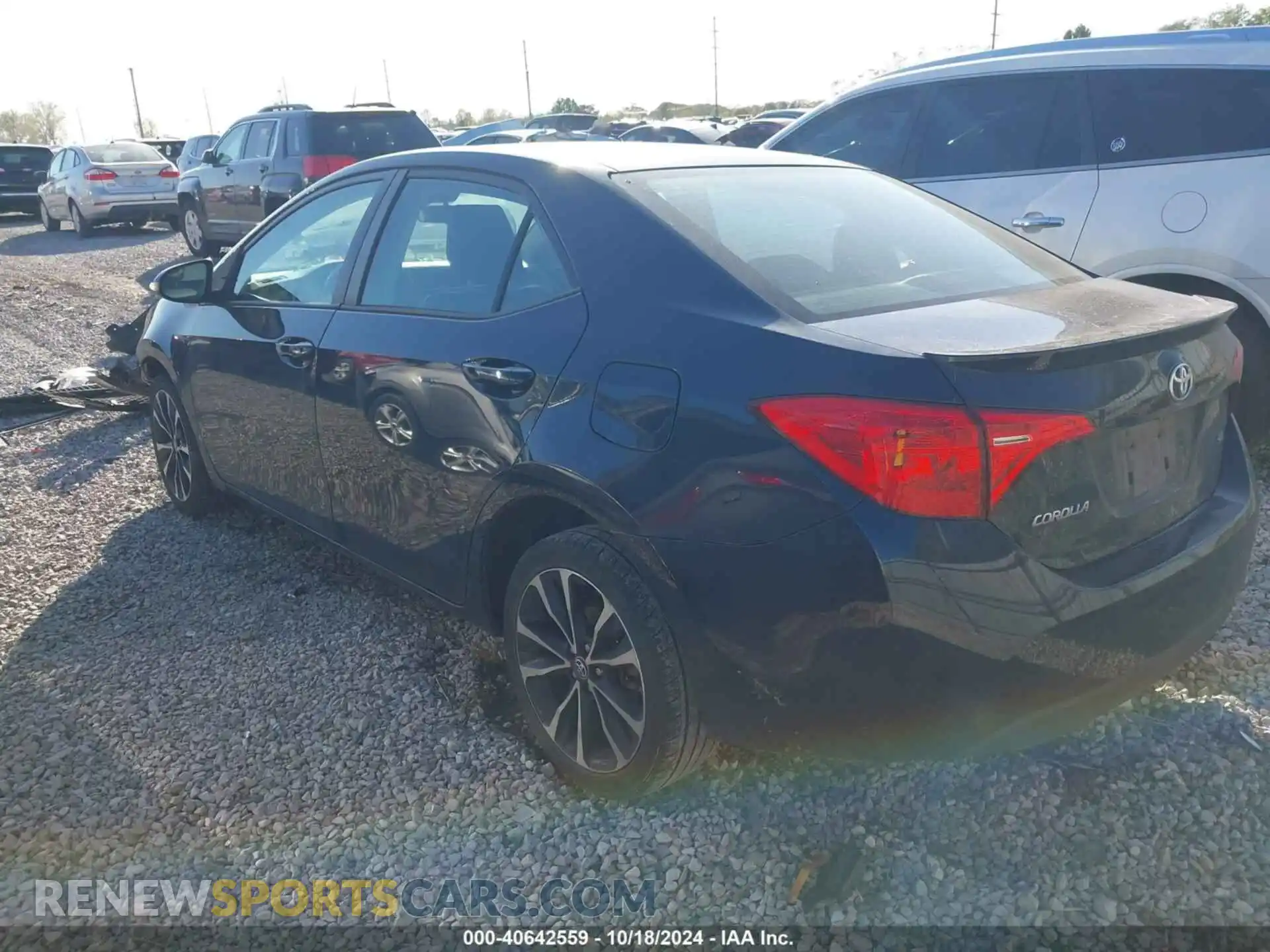 3 Photograph of a damaged car 2T1BURHE4KC217965 TOYOTA COROLLA 2019