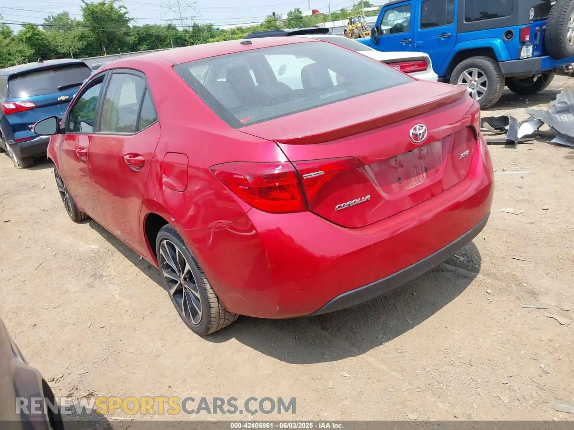 3 Photograph of a damaged car 2T1BURHE4KC221966 TOYOTA COROLLA 2019