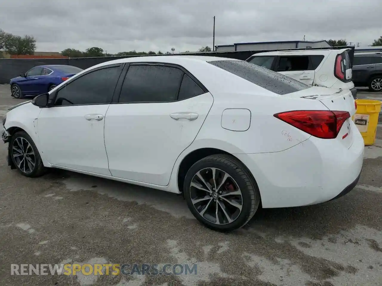 2 Photograph of a damaged car 2T1BURHE4KC224253 TOYOTA COROLLA 2019