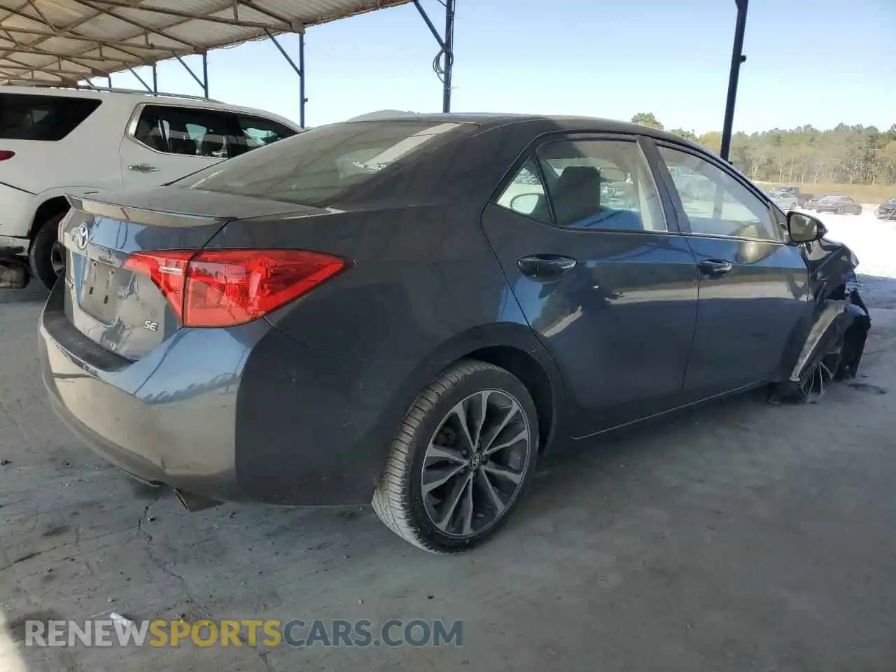 3 Photograph of a damaged car 2T1BURHE4KC224382 TOYOTA COROLLA 2019