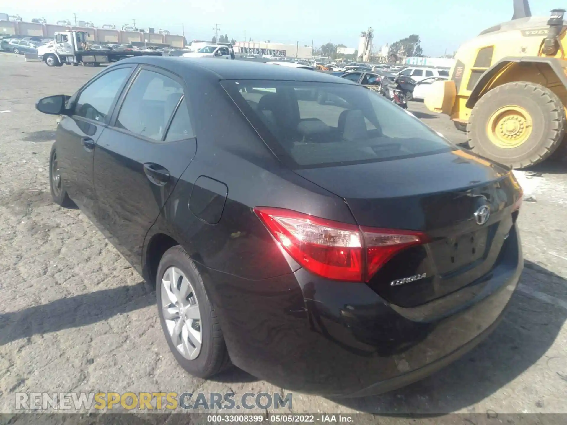 3 Photograph of a damaged car 2T1BURHE4KC233972 TOYOTA COROLLA 2019