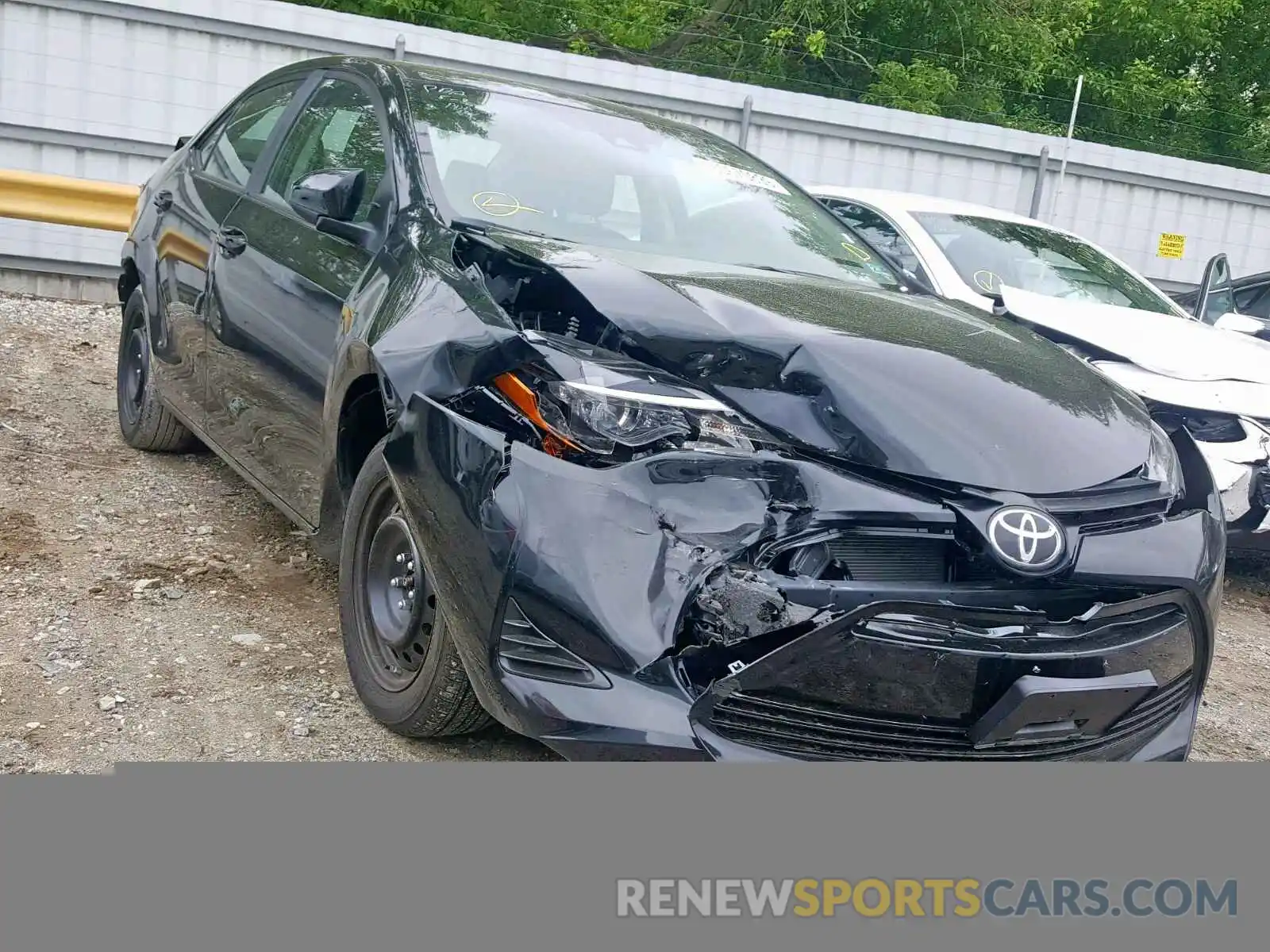 1 Photograph of a damaged car 2T1BURHE4KC237309 TOYOTA COROLLA 2019