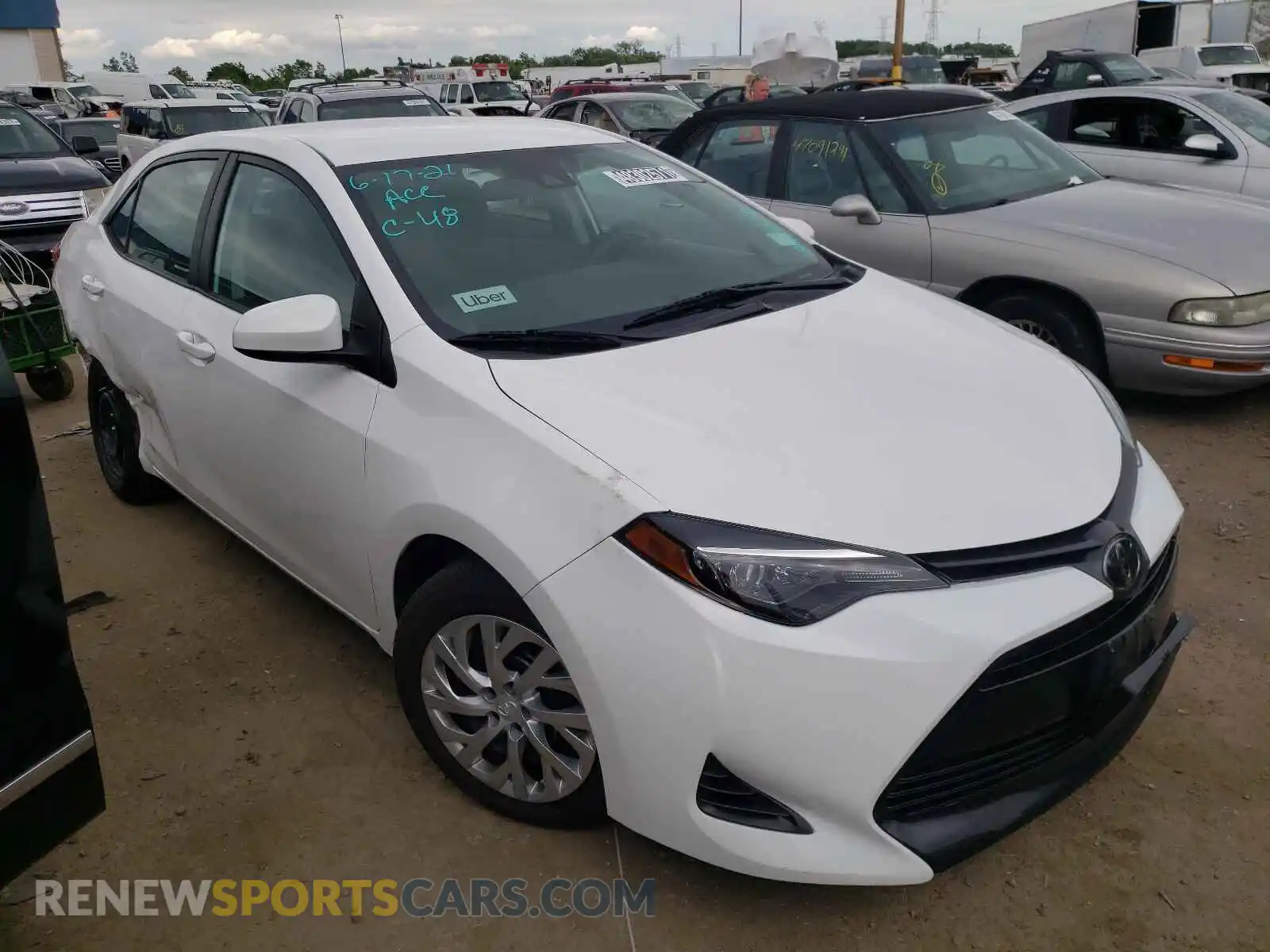 1 Photograph of a damaged car 2T1BURHE4KC243370 TOYOTA COROLLA 2019