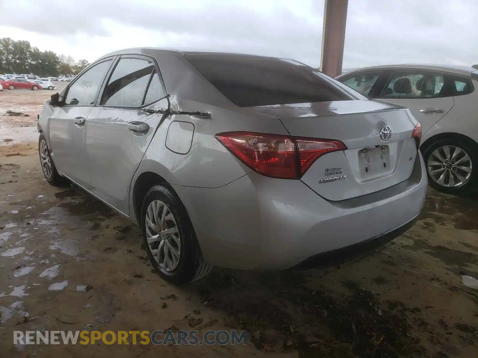 3 Photograph of a damaged car 2T1BURHE5KC127899 TOYOTA COROLLA 2019