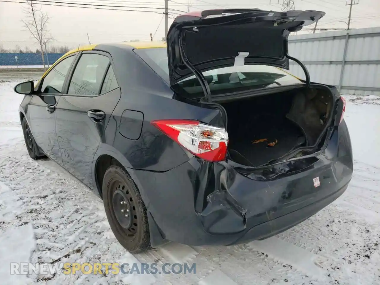 3 Photograph of a damaged car 2T1BURHE5KC144587 TOYOTA COROLLA 2019