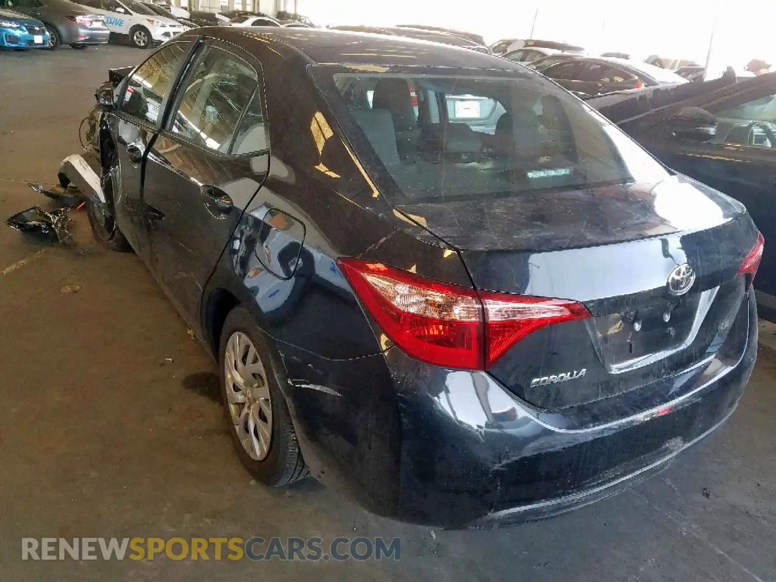 3 Photograph of a damaged car 2T1BURHE5KC147330 TOYOTA COROLLA 2019