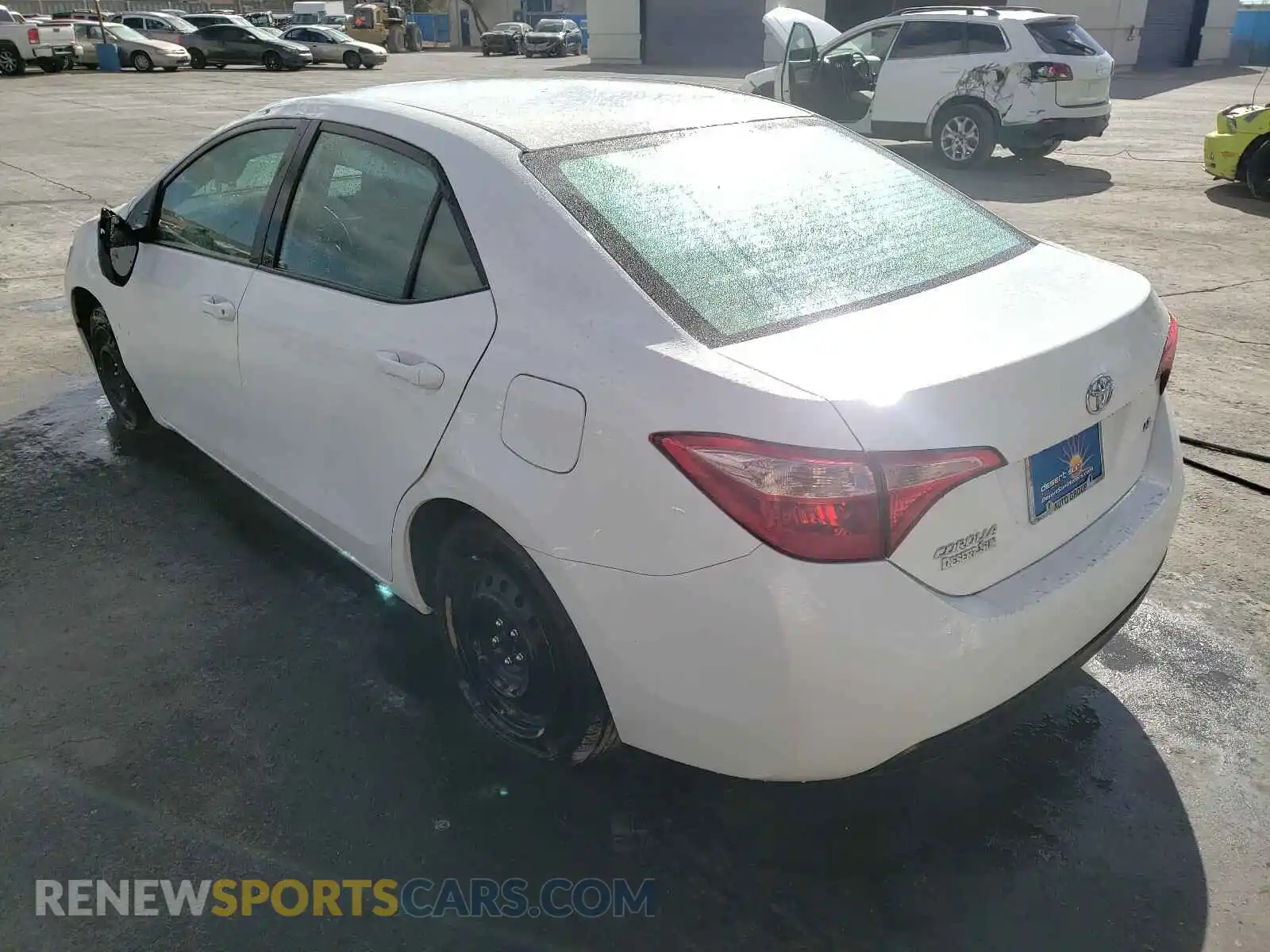 3 Photograph of a damaged car 2T1BURHE5KC159977 TOYOTA COROLLA 2019