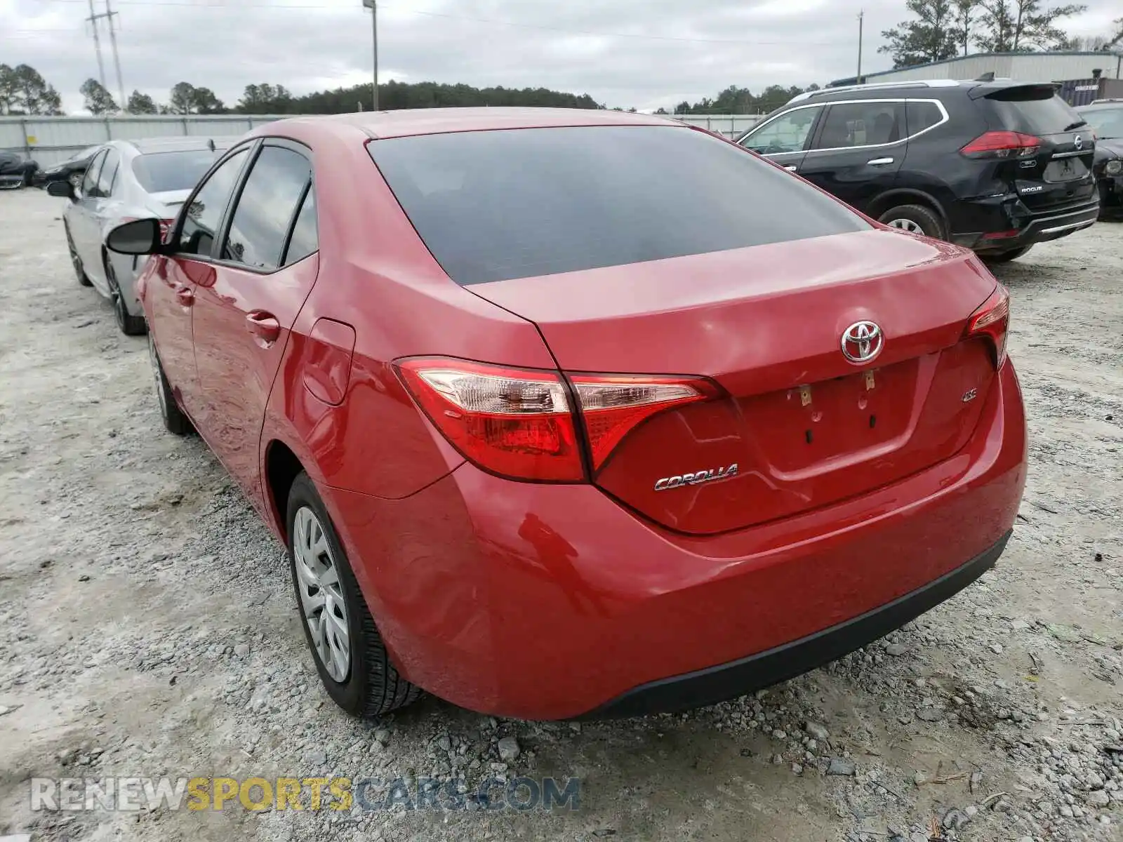 3 Photograph of a damaged car 2T1BURHE5KC166802 TOYOTA COROLLA 2019