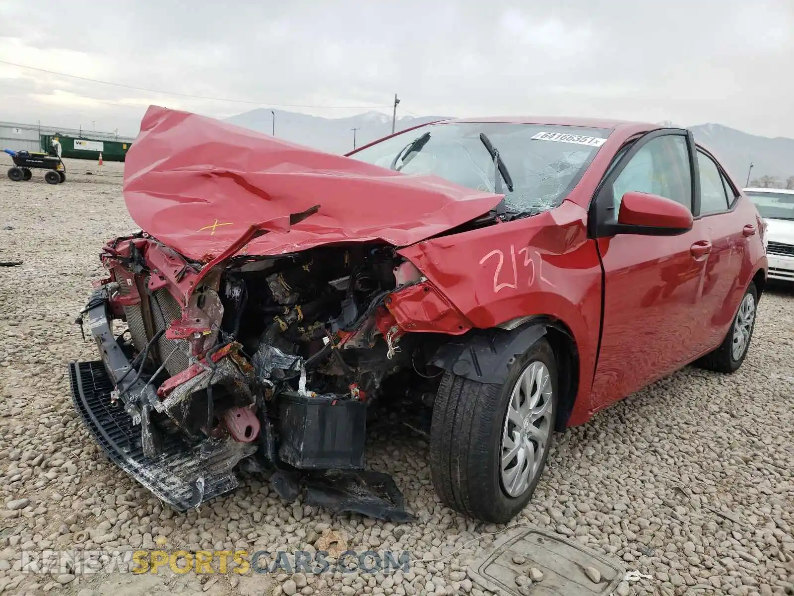 2 Photograph of a damaged car 2T1BURHE5KC183793 TOYOTA COROLLA 2019