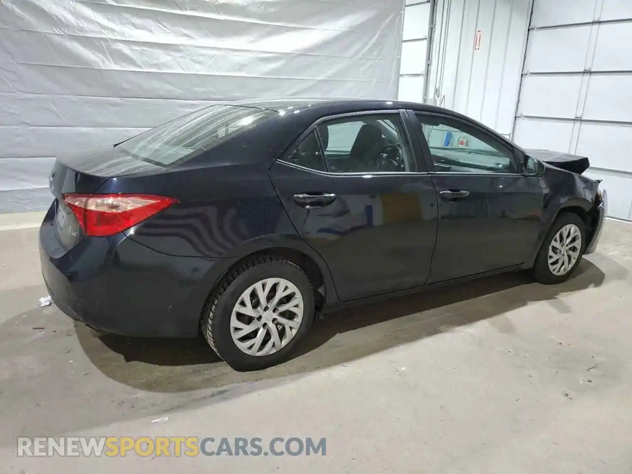 3 Photograph of a damaged car 2T1BURHE5KC185821 TOYOTA COROLLA 2019