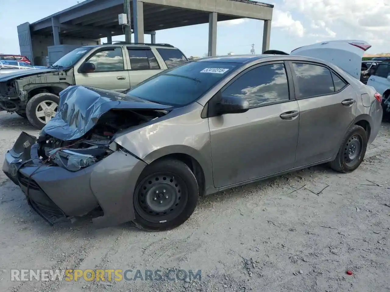 1 Photograph of a damaged car 2T1BURHE5KC187987 TOYOTA COROLLA 2019