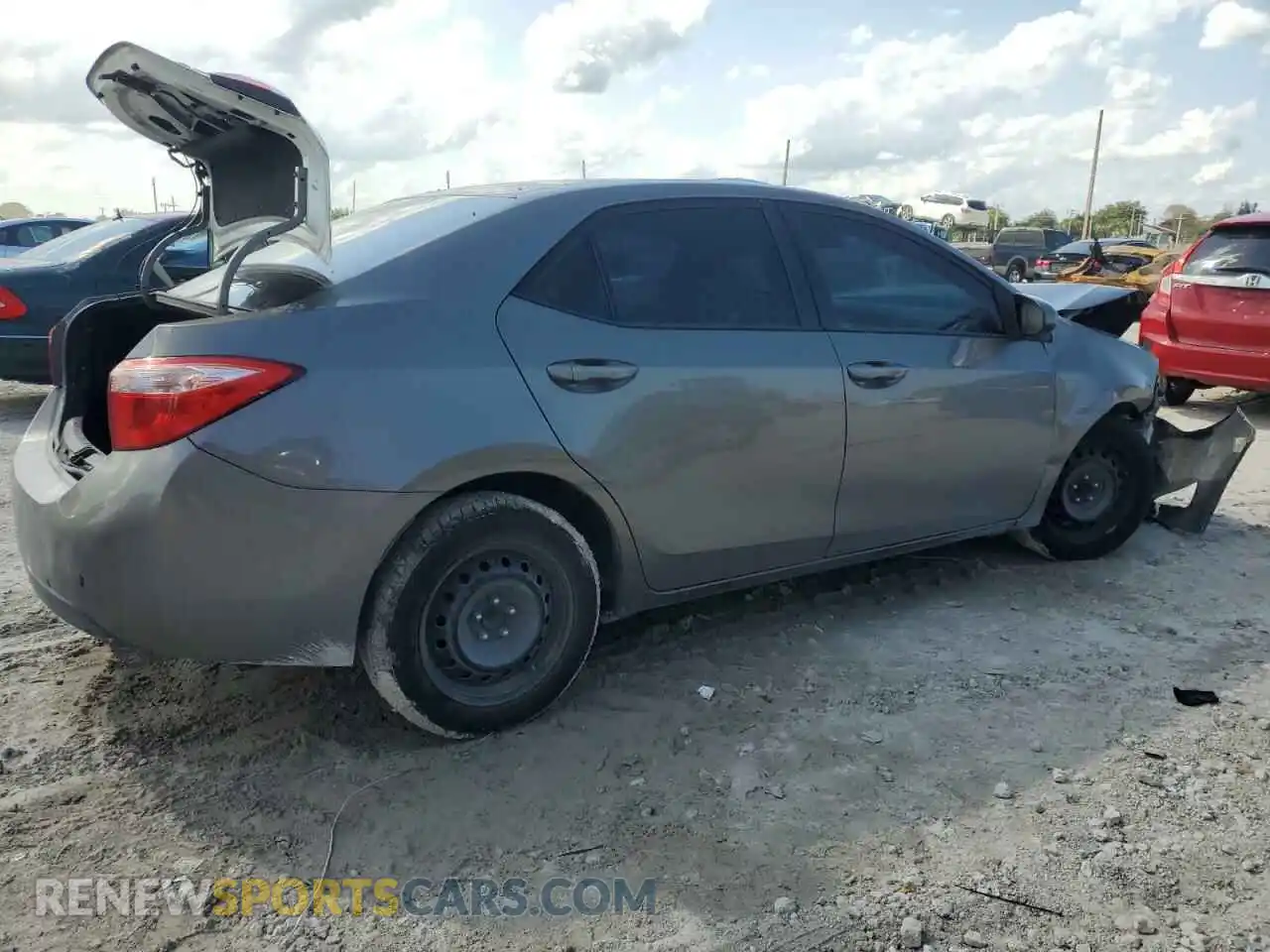 3 Photograph of a damaged car 2T1BURHE5KC187987 TOYOTA COROLLA 2019