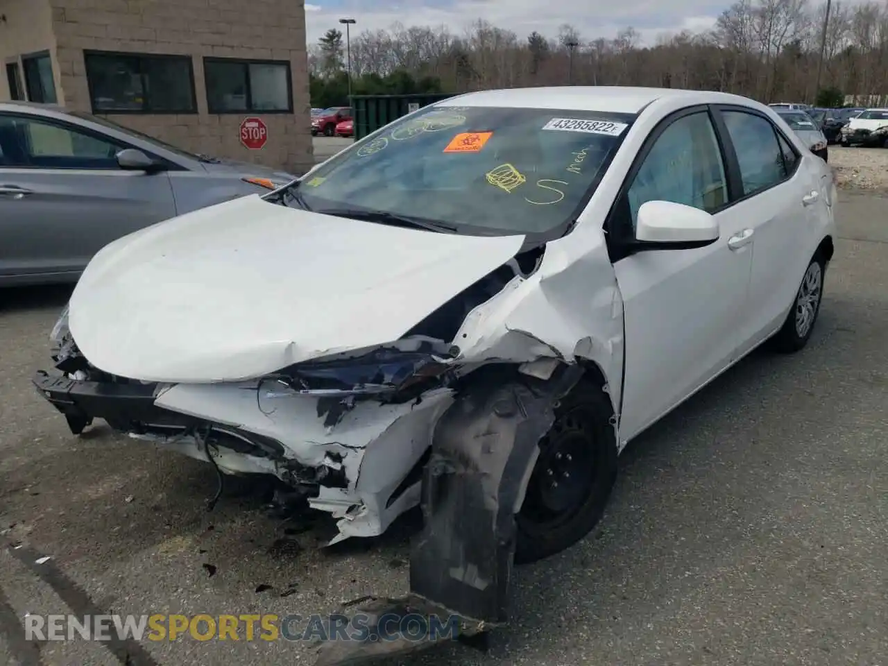 2 Photograph of a damaged car 2T1BURHE5KC204559 TOYOTA COROLLA 2019