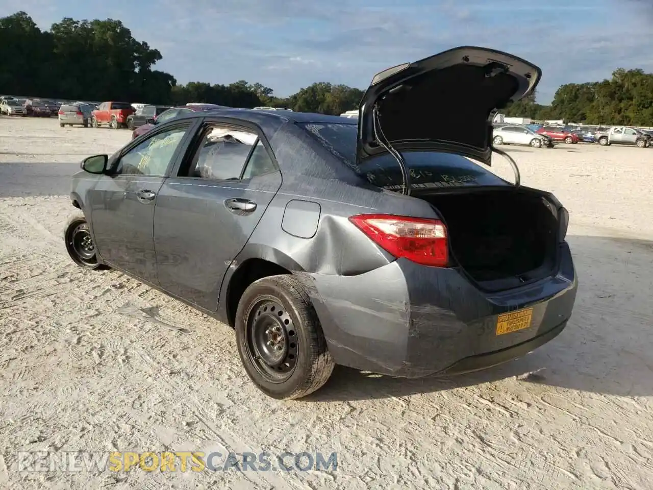 3 fotografías del automóvil dañado 2T1BURHE5KC204867 TOYOTA COROLLA 2019