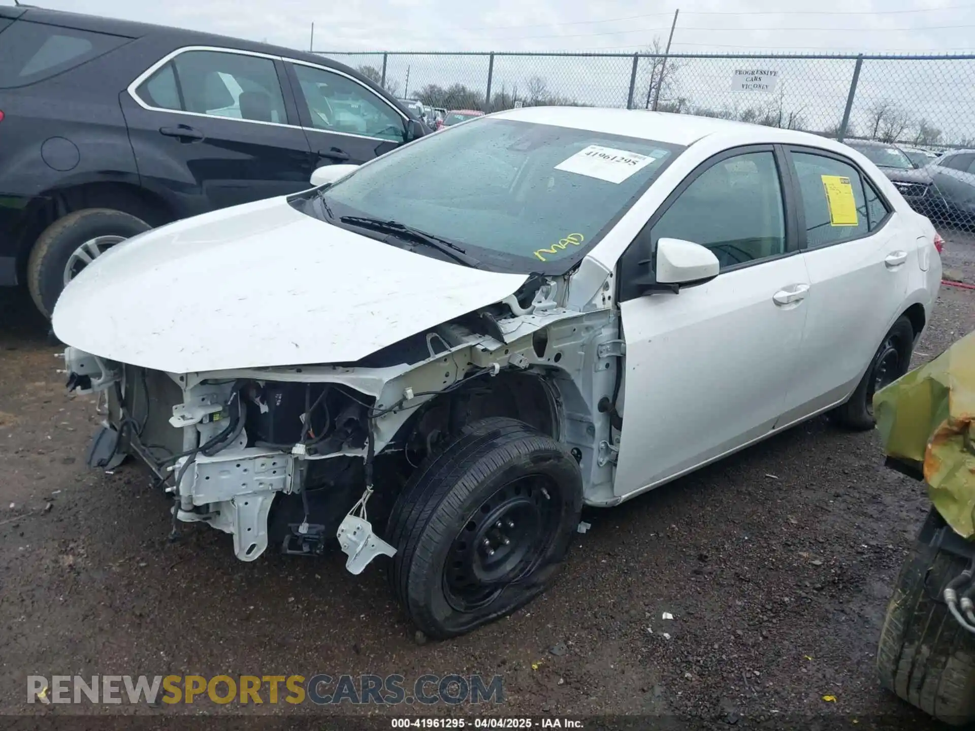 2 Photograph of a damaged car 2T1BURHE5KC205730 TOYOTA COROLLA 2019