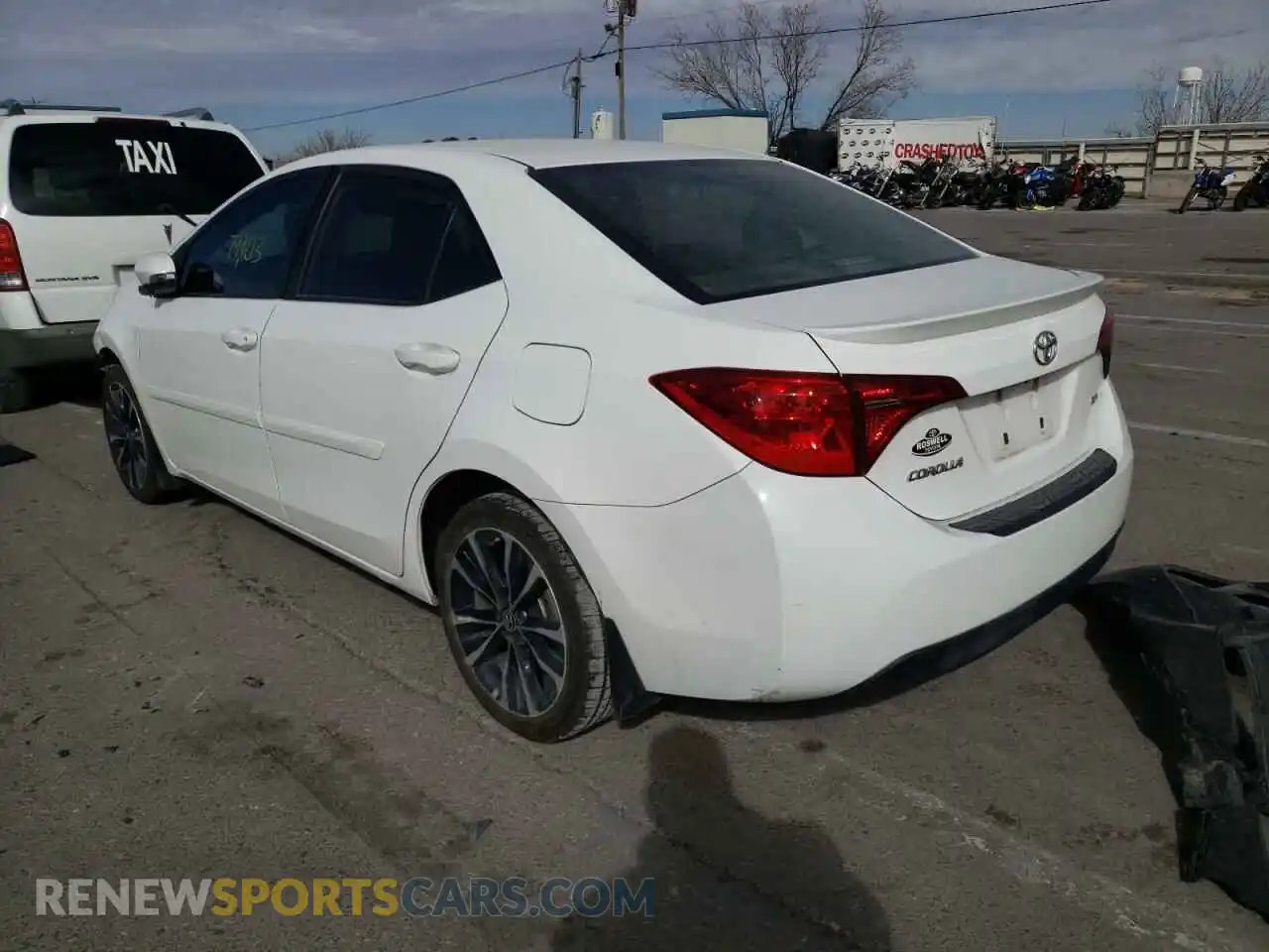 3 Photograph of a damaged car 2T1BURHE5KC211608 TOYOTA COROLLA 2019