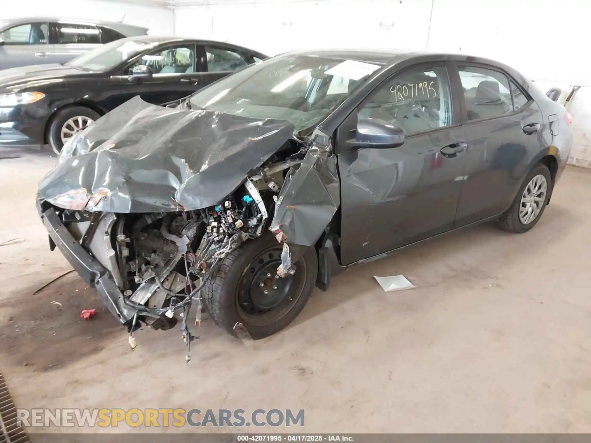 2 Photograph of a damaged car 2T1BURHE5KC211768 TOYOTA COROLLA 2019