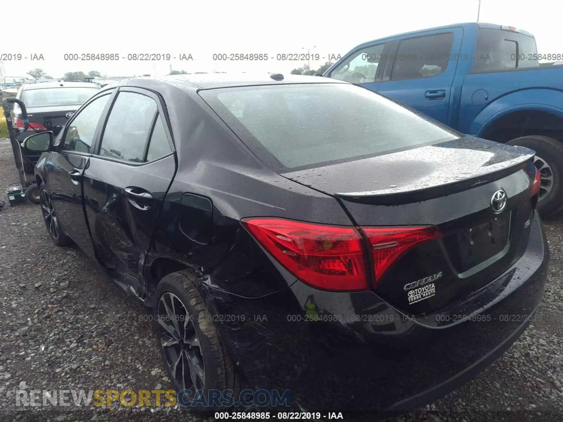 3 Photograph of a damaged car 2T1BURHE5KC224309 TOYOTA COROLLA 2019