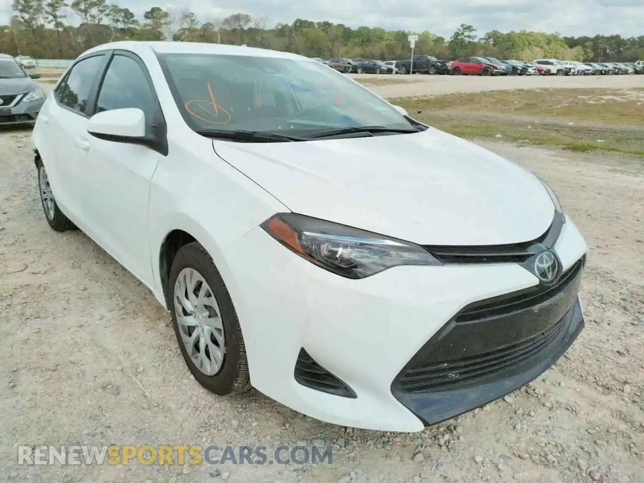1 Фотография поврежденного автомобиля 2T1BURHE5KC228828 TOYOTA COROLLA 2019