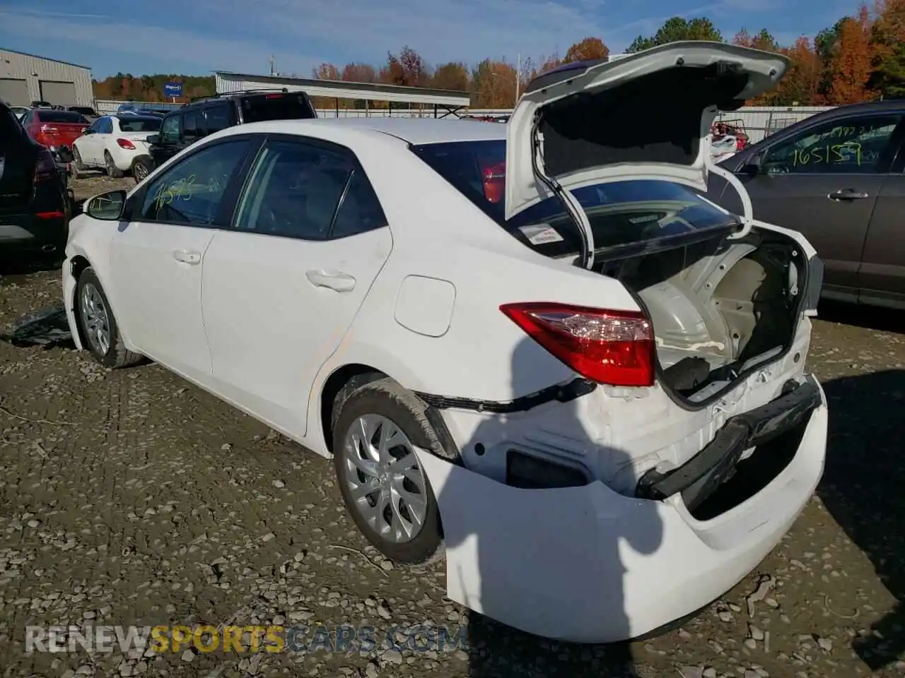 3 Photograph of a damaged car 2T1BURHE5KC229851 TOYOTA COROLLA 2019
