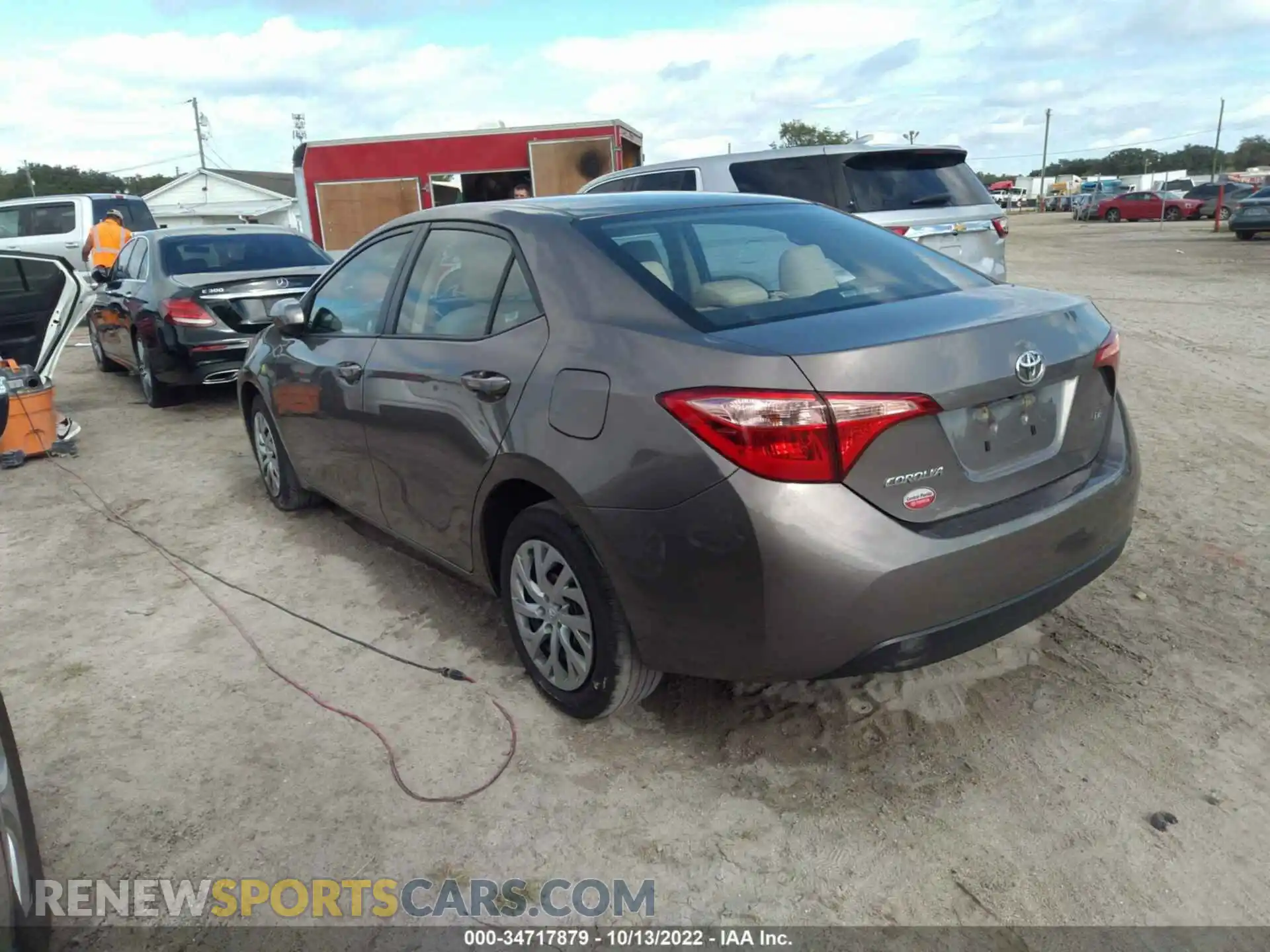 3 Photograph of a damaged car 2T1BURHE5KC236055 TOYOTA COROLLA 2019