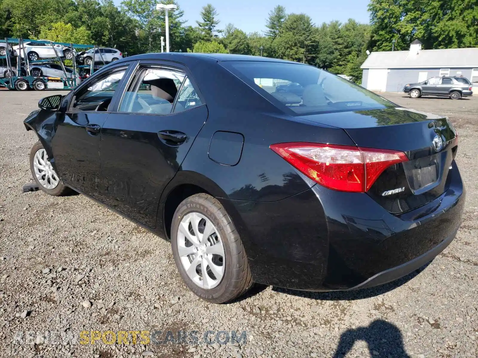 3 Photograph of a damaged car 2T1BURHE5KC237495 TOYOTA COROLLA 2019