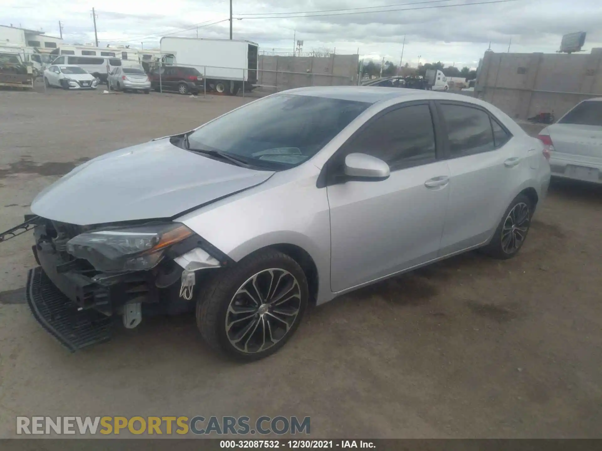 2 fotografías del automóvil dañado 2T1BURHE5KC237674 TOYOTA COROLLA 2019