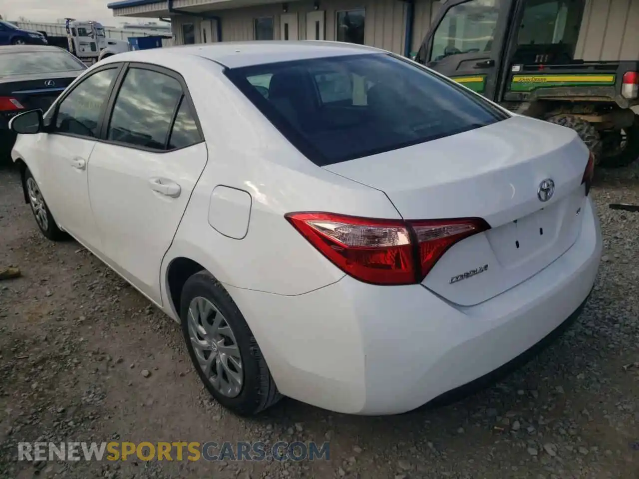 3 Photograph of a damaged car 2T1BURHE5KC240073 TOYOTA COROLLA 2019