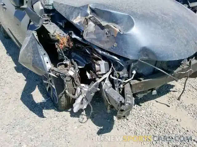 9 Photograph of a damaged car 2T1BURHE5KC240378 TOYOTA COROLLA 2019