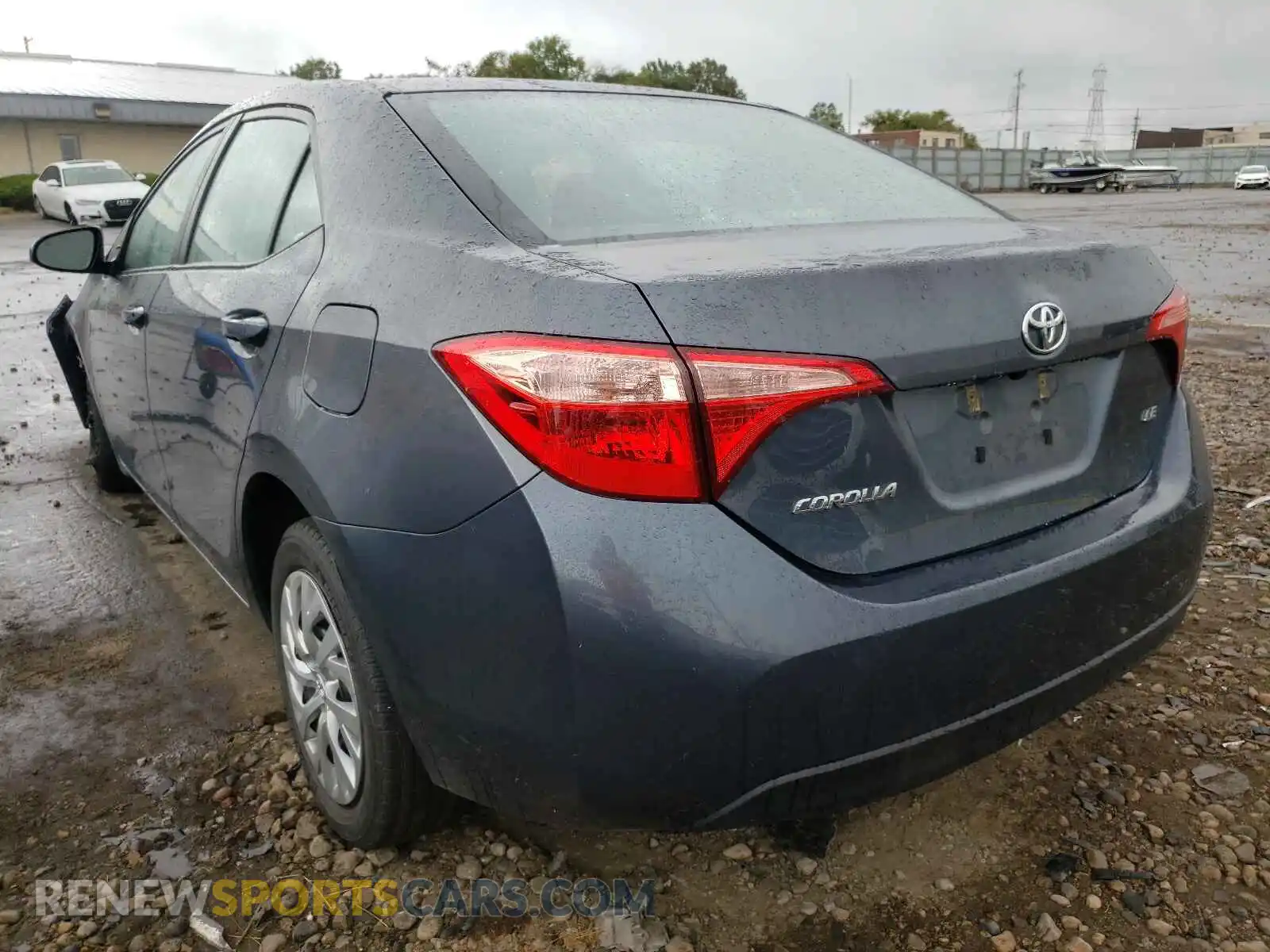 3 Фотография поврежденного автомобиля 2T1BURHE5KC242020 TOYOTA COROLLA 2019