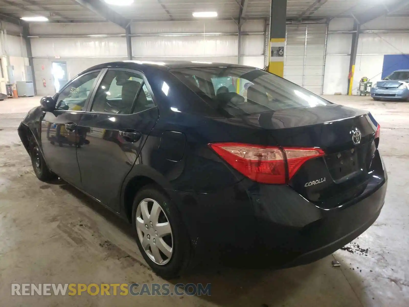 3 Photograph of a damaged car 2T1BURHE5KC244527 TOYOTA COROLLA 2019
