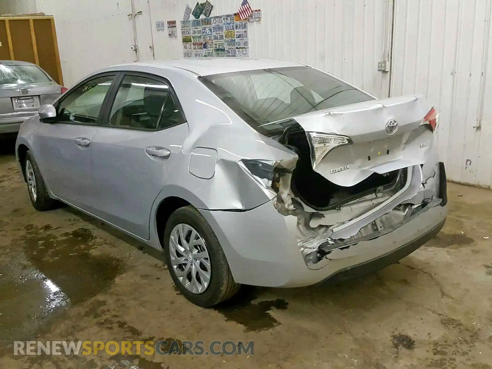 3 Photograph of a damaged car 2T1BURHE6KC131508 TOYOTA COROLLA 2019