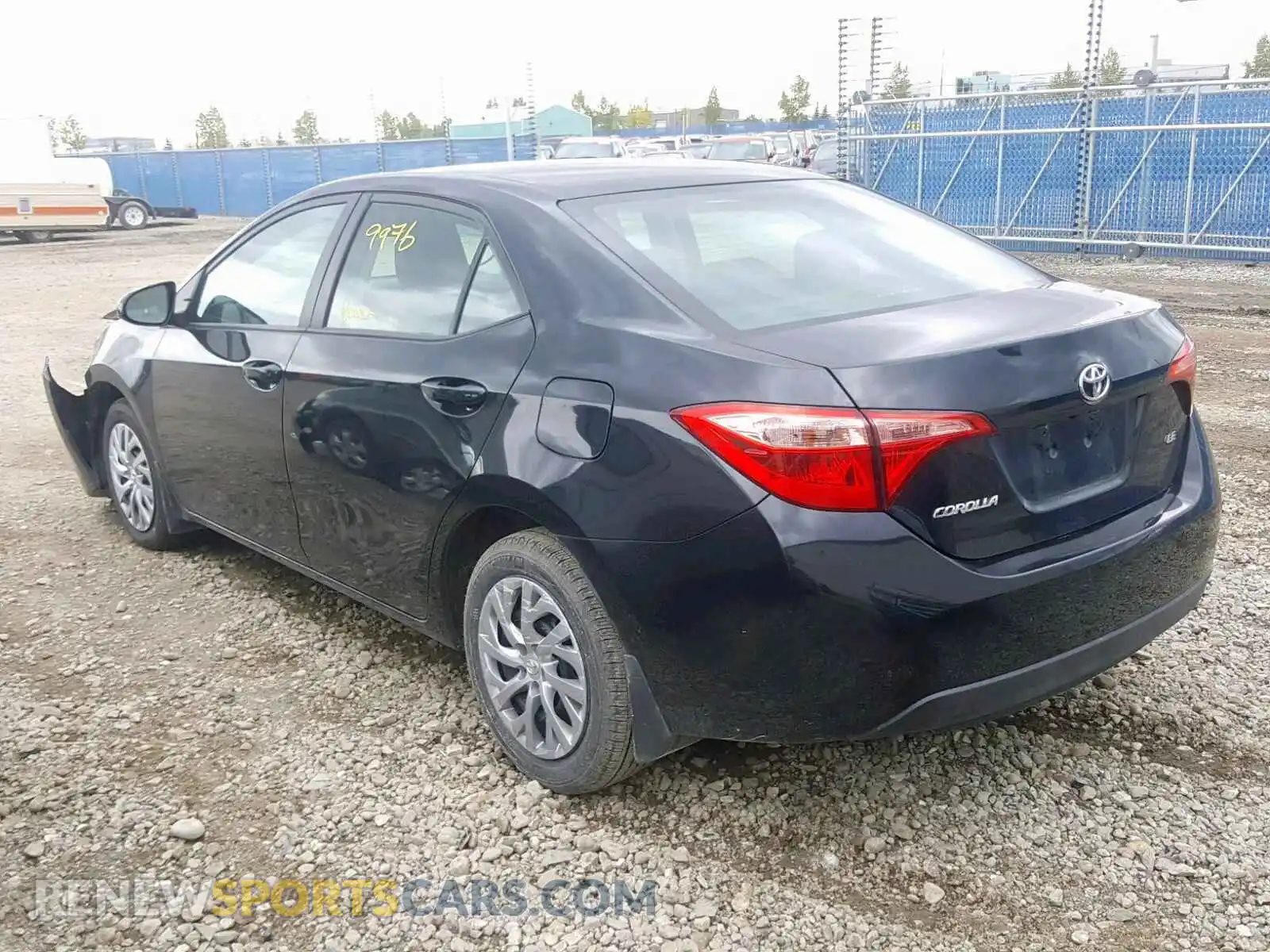 3 Photograph of a damaged car 2T1BURHE6KC154898 TOYOTA COROLLA 2019