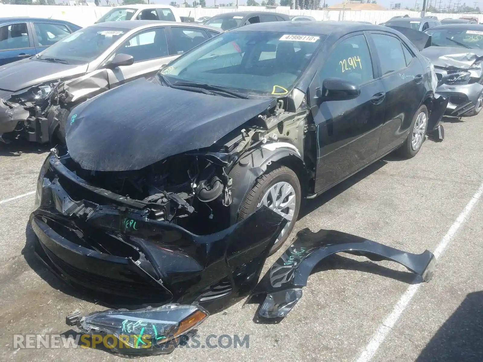 2 Photograph of a damaged car 2T1BURHE6KC160748 TOYOTA COROLLA 2019