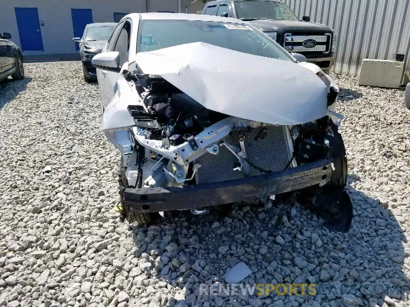 9 Photograph of a damaged car 2T1BURHE6KC167926 TOYOTA COROLLA 2019