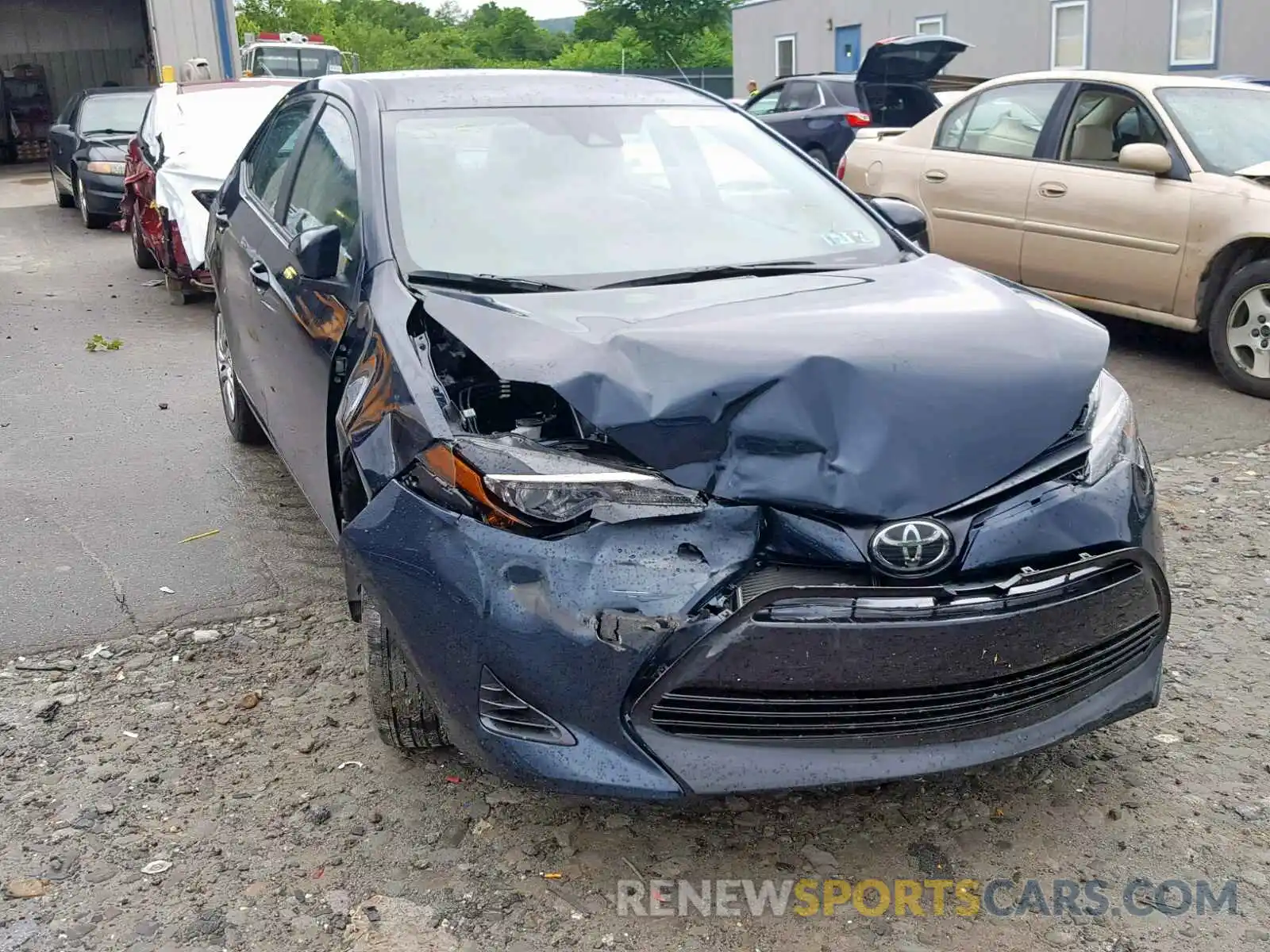 1 Photograph of a damaged car 2T1BURHE6KC172379 TOYOTA COROLLA 2019