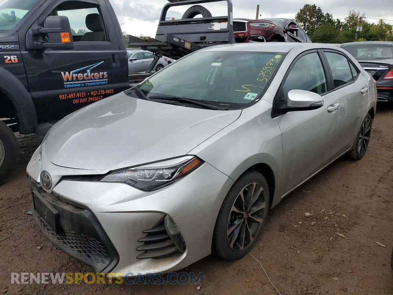 2 Photograph of a damaged car 2T1BURHE6KC176108 TOYOTA COROLLA 2019