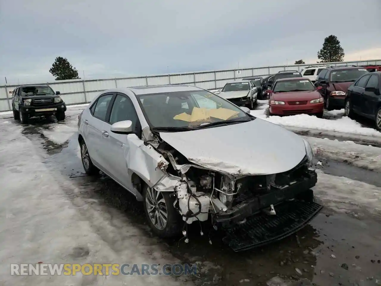 1 Photograph of a damaged car 2T1BURHE6KC190882 TOYOTA COROLLA 2019