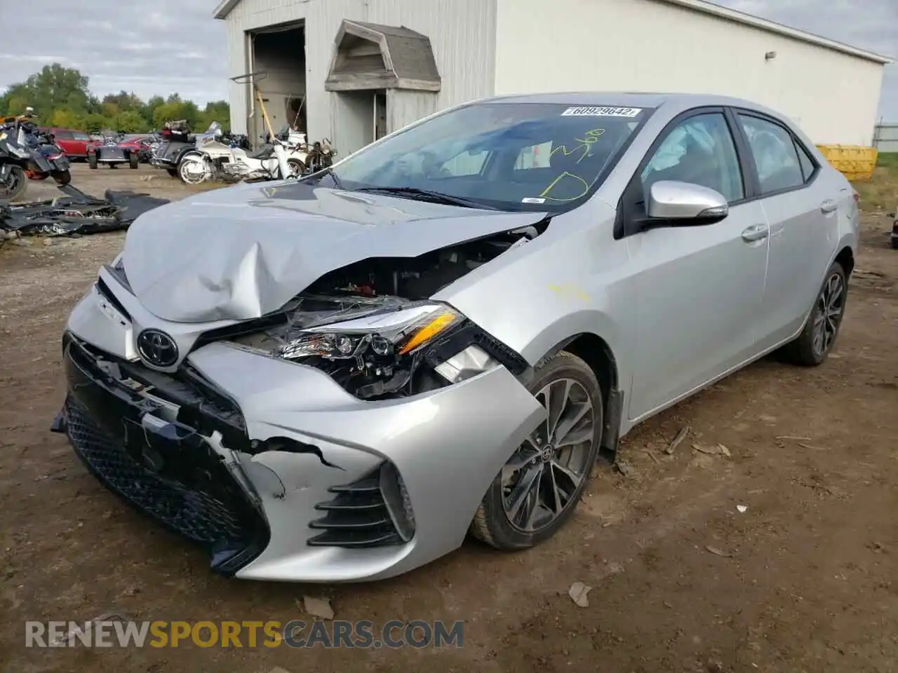 2 Фотография поврежденного автомобиля 2T1BURHE6KC192065 TOYOTA COROLLA 2019