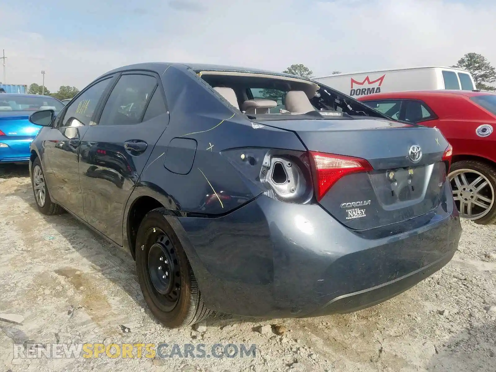 3 Photograph of a damaged car 2T1BURHE6KC204764 TOYOTA COROLLA 2019