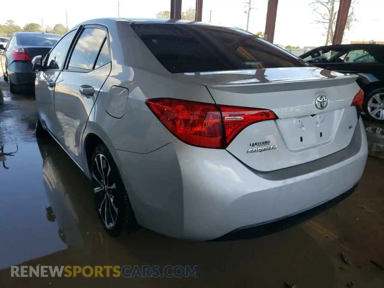 3 Photograph of a damaged car 2T1BURHE6KC220091 TOYOTA COROLLA 2019